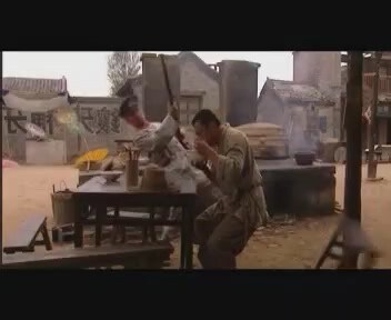 能文能武 长相十分英俊
